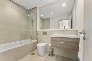 Serene Fairways Studio in Yas Golf Collection - 5