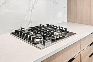 Lakeview Luxury - 3