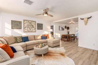 Modern SW Family Retreat-Pool-Hot Tub-Firepit - Scottsdale - 9