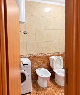 Central Tirana 2BR l Big Balcony l Free Parking - 6