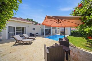 2-Bed-3 Bath Villa, Saltwater Pool, BBQ in SOV - 6