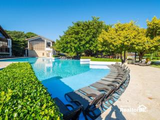 2-Bed-3 Bath Villa, Saltwater Pool, BBQ in SOV - 2