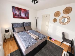 Modern Comfort Two Bedroom Apartment with Balcony - 8