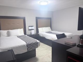 Budget Inn - 1