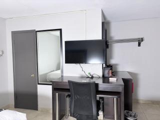Budget Inn - 3