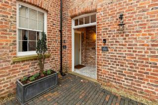 No. 6 - Wisteria Cottage - Pass the Keys - 0