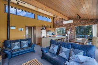 Breakwater 1 - Narira Street 1 - Bermagui - 6