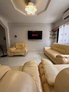 Beautiful modern two-bedroom apartment - 2