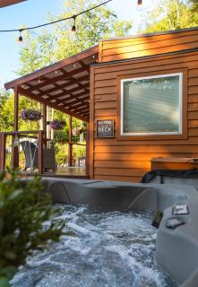 Boutique Tiny Home Retreat - Private Hot Tub & Gazebo - 5
