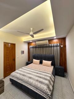 Midnight Den by Horizon Suites - 6