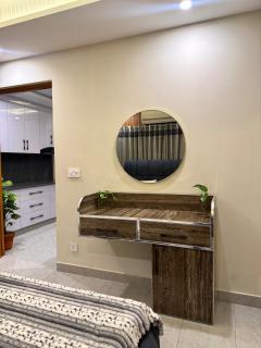 Midnight Den by Horizon Suites - 3