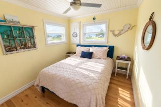 Oceanfront Beach House - Seaside Accommodations - 3