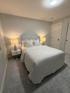 Spacious Home Near Nike, Golf & Wine Country - 4