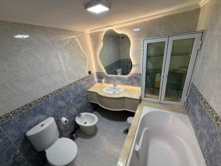Sweet Jacobs Luxury Apartment - 2