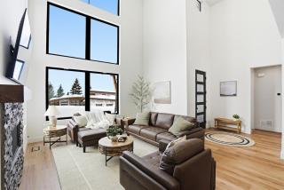 McCall 4BR House • Fireplace • Near Brundage - 9