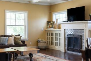 Bear Lake Red House - 2