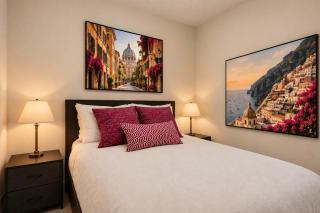 Chic & Modern Apartment In The Heart Of Downtown - 3