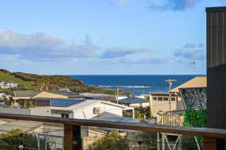 Number Thirty One Smiths Beach Phillip Island - 1