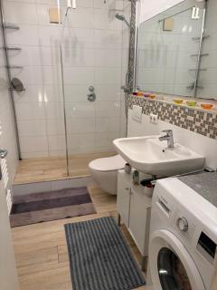Beautiful apartment in Schwabing with balcony - 4