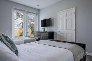 TH155 - 3BR townhome near universal studios - 4