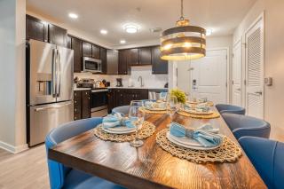 VCR4-404 - 3BR condo sleeps 8 near Universal - 5
