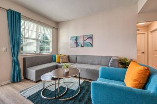 VCR2-204 - 3BR condo sleeps 8 near universal - 3