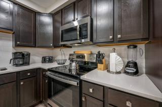 VCR1-207 - 3BR condo sleeps 8 near universal - 8