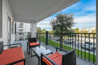 VCR1-207 - 3BR condo sleeps 8 near universal - 3