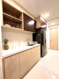 Seaside Romantic Retreat - 5