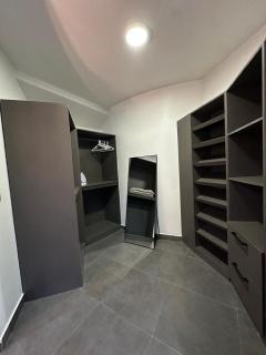 Exclusive and centrally located house in Residencial Las Hadas - 5