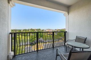IS2-406 - 3BR apartment sleeps 8 near Vista Cay - 8