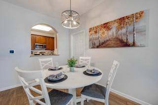 IS2-406 - 3BR apartment sleeps 8 near Vista Cay - 3