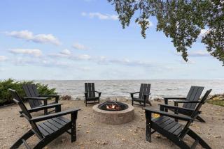 Hickory on the Lake , A stunning getaway on Lake Winnebago - 9