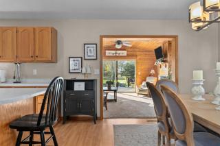 Lilly Lakeside Tri-Level Escape Near Lake Winnebago - 4