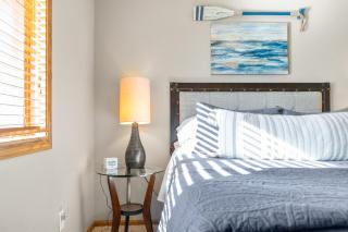 Lilly Lakeside Tri-Level Escape Near Lake Winnebago - 1