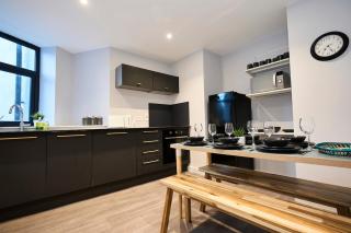 Spacious Luxury 3 Bed Flat in Westbourne Sleeps 10 - 9