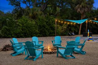 Family Home with Heated Pool & Spa and a Fenced Yard - 7