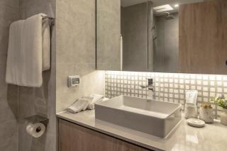 Bellevue Beachfront Studio with kitchen by TVC - 1