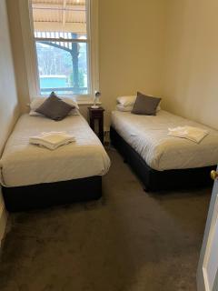 Branxholm Hotel - 2