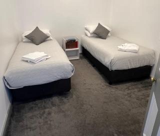 Branxholm Hotel - 1