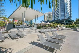 The Q1 Tallest Tower Surfers Paradise, 7th Floor - 8