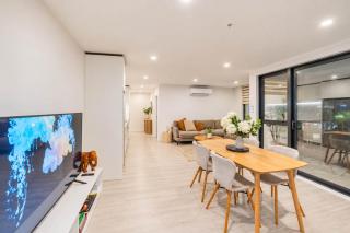 Central 1BR - Bath BBQ & Full Kitchen - 3