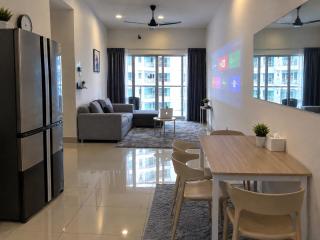 Modern KL City View Suite - 9