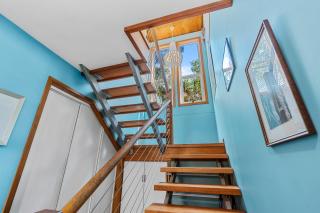 Seachange - 3 mins to beach and Straddie Hotel - 7