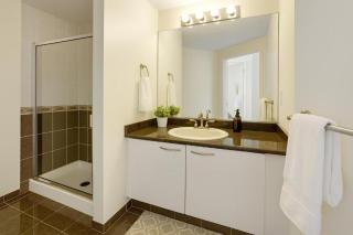 Stylish 3BR in the Heart of Downtown - Incredible Views - 6