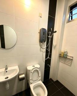 D'garden Homestay Batu Pahat by Ngio- 10 pax - 5