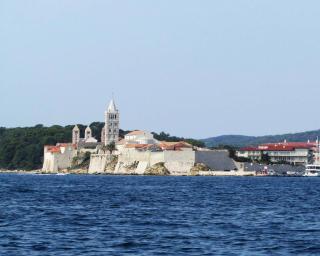 Rab Coastal Retreat - 3 Bedrooms - 7