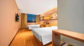 IU Hotel Zhengzhou Erqi Wanda Plaza Daxue Road Branch - 1