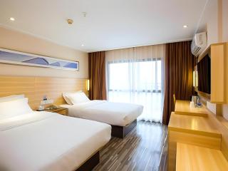 City Comfort Inn Guilin North High Speed Railway Station Square - 4