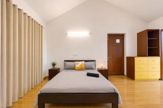 Golden Cypress Luxury Villa with Private Theatre - 5
